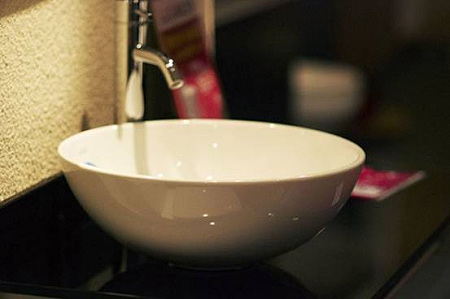 当时尚元素“嫁接”卫浴五金后的风情万种